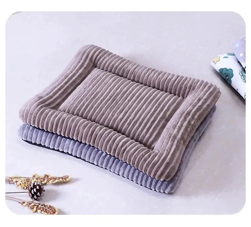 Soft Pet Bed & Mat, Cozy Easy‑Care Lounge for Cats & Dogs Beds TailTastic Store 